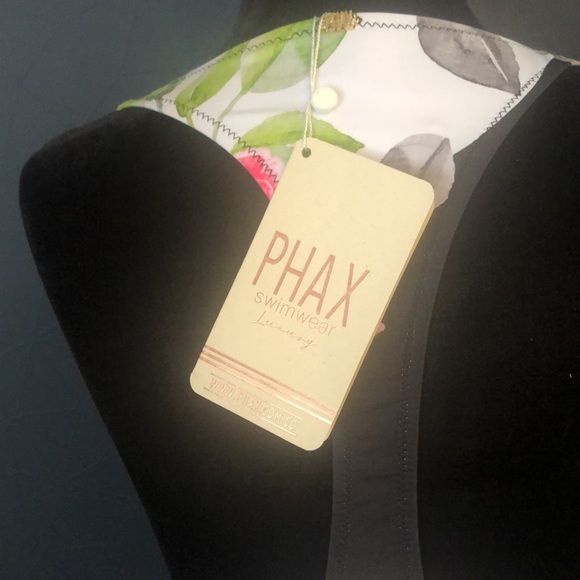 PHAX 1 piece bathing suit floral print size medium - Picture 9 of 11